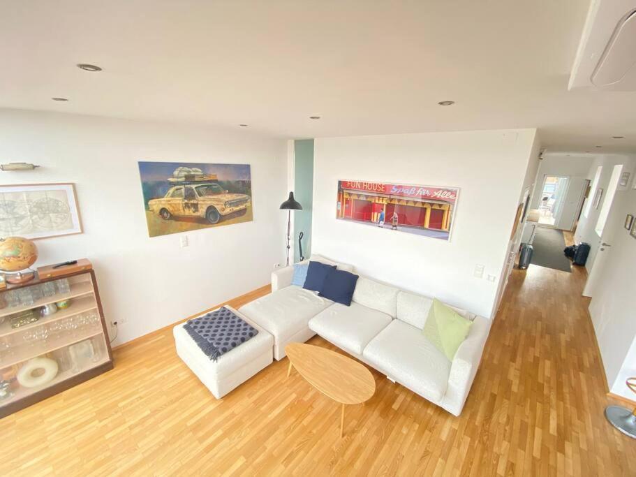 360 View Loft 3 Apartment Wina Bagian luar foto